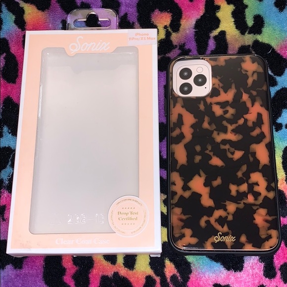 Sonix Accessories - iphone 11 pro max case